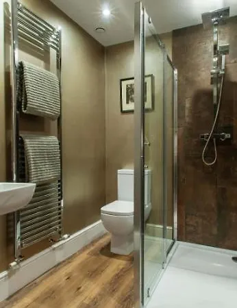 فندق The Fox - *